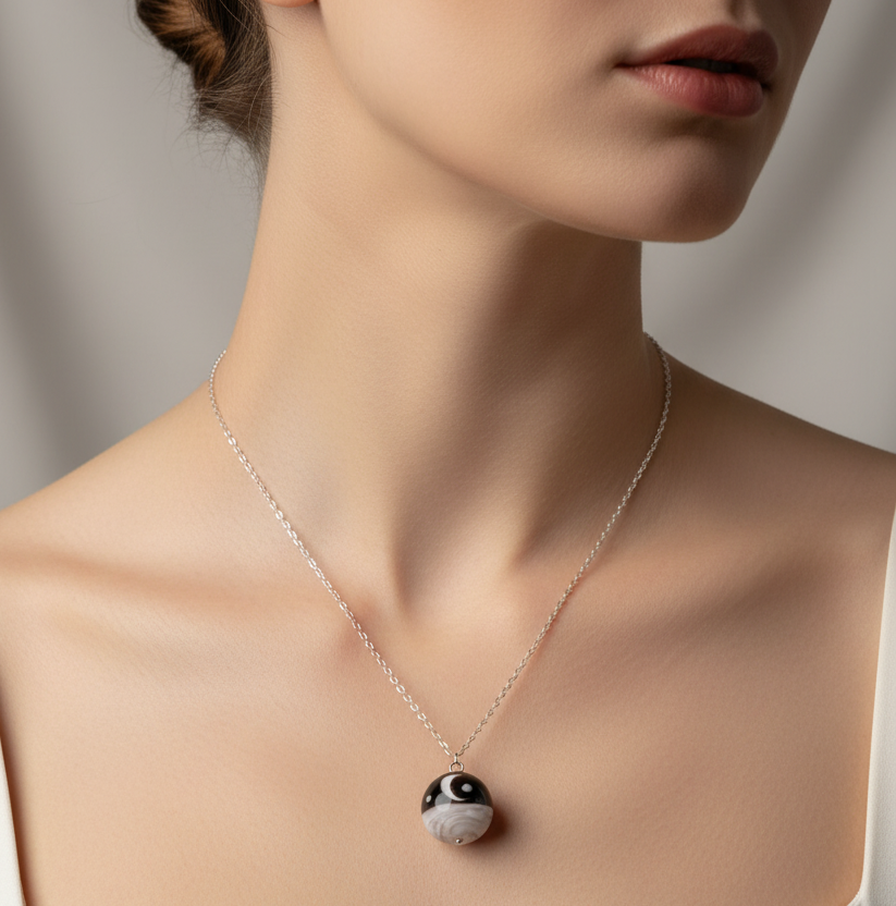 Nyx paesaggio lunare